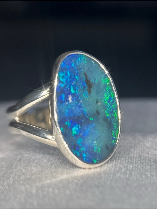Jewelry - Sterling Silver Blue-Green Opal Oval Ring